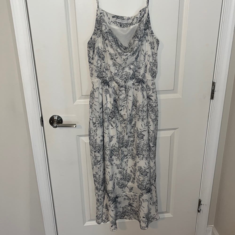 Byegries Dress